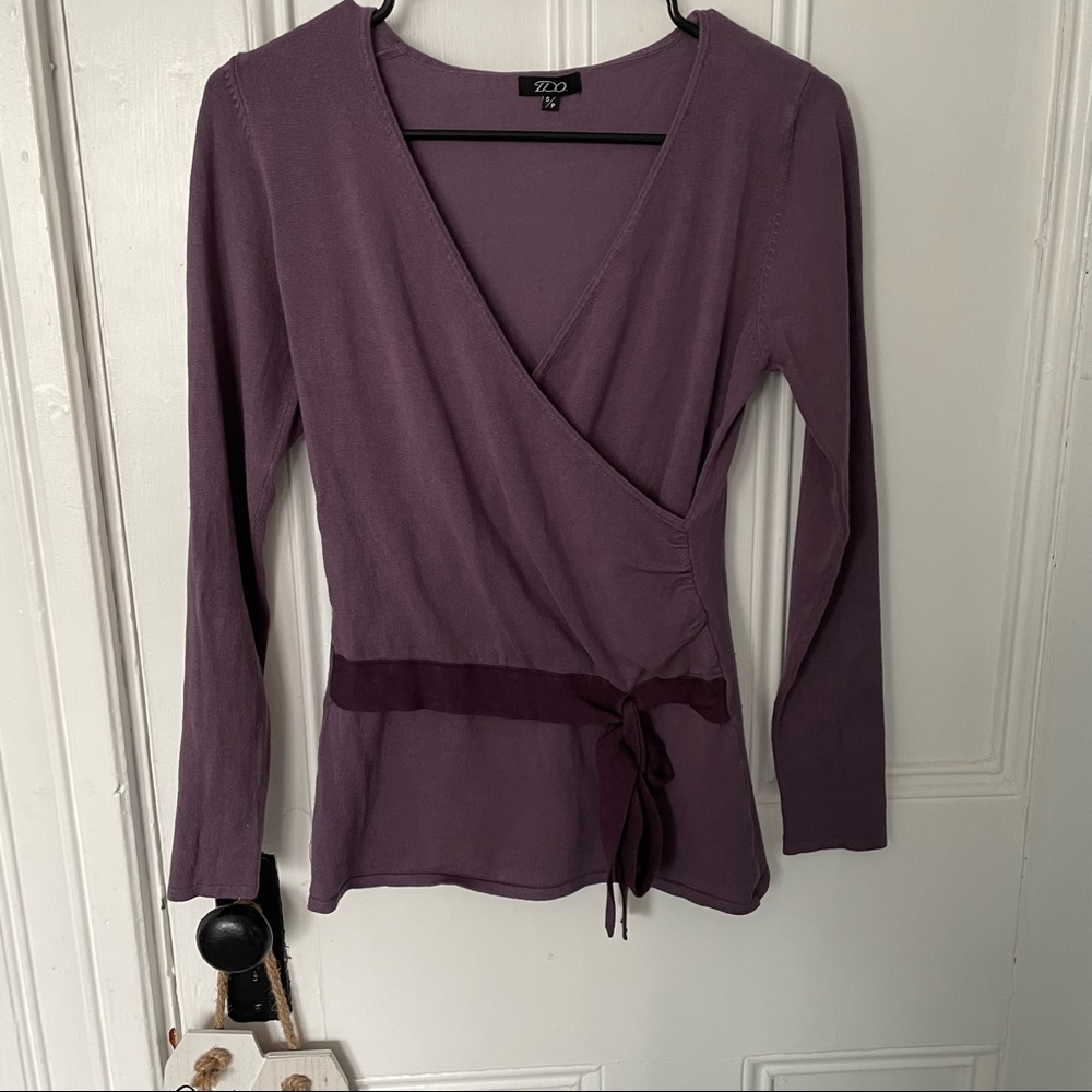 IDO faded purple v neck sweater size small